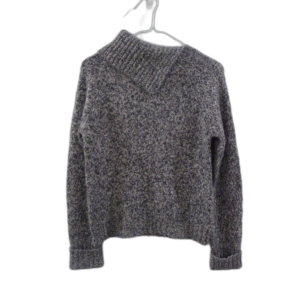 Neiman Marcus Cashmere Split Turtle Neck Marbled Sweater - Black/White S